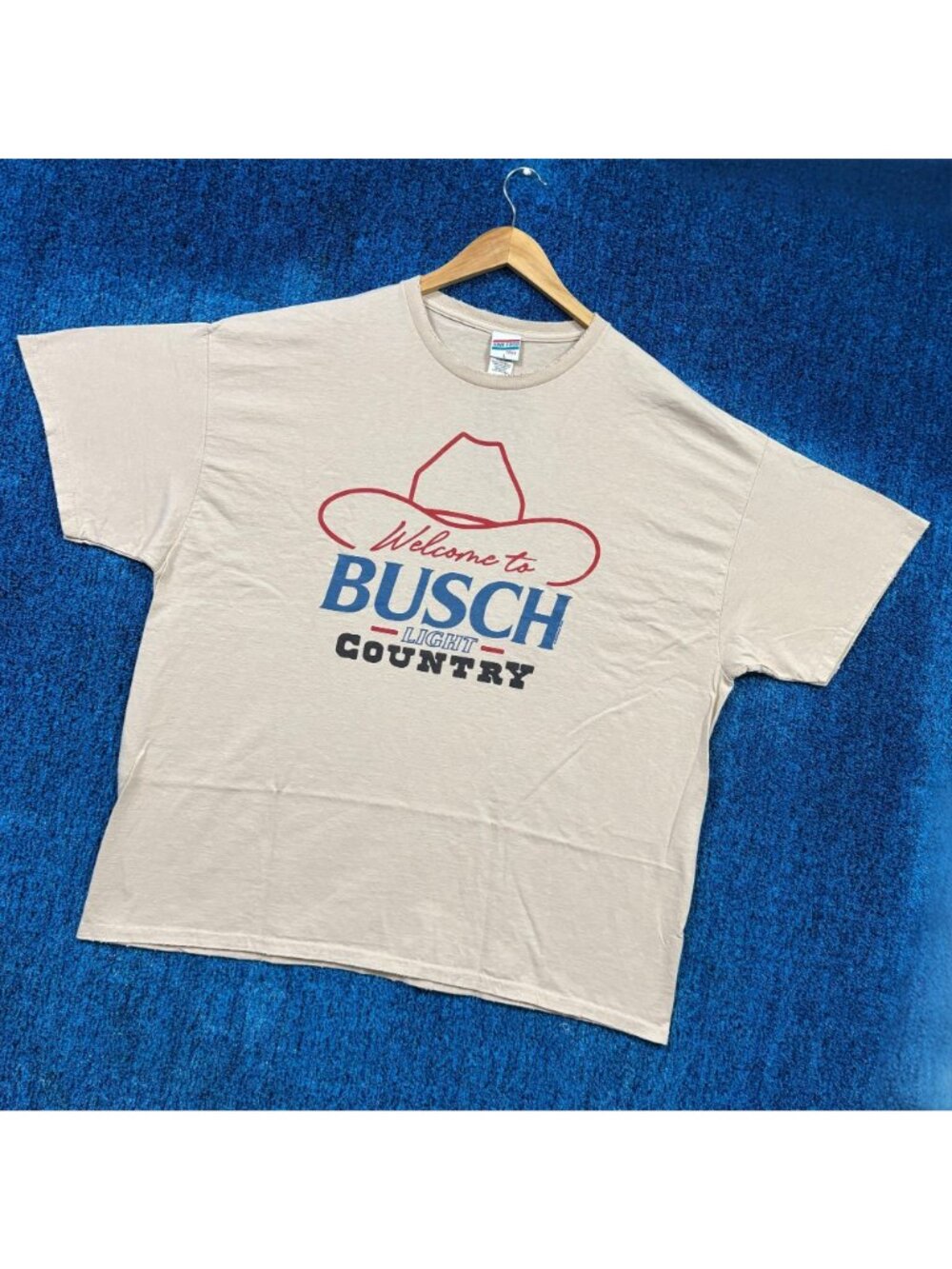 Busch Light Beer Tan T-shirt Size Large - Picture 3 of 4